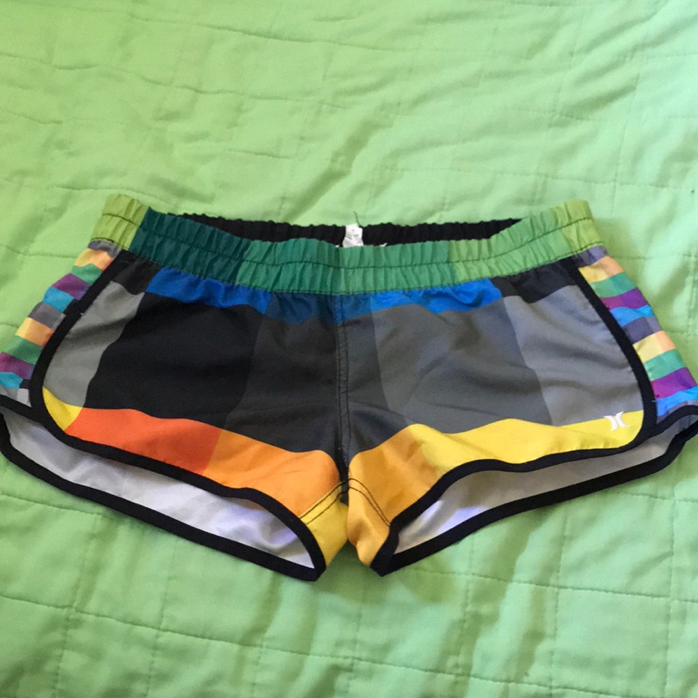 Hurley active wear shorts
